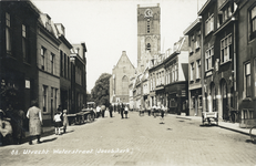 2778 Gezicht in de Waterstraat te Utrecht, uit het westen, met op de achtergrond de Jacobikerk.